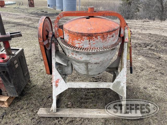 Electric cement mixer, 1/4 yd.